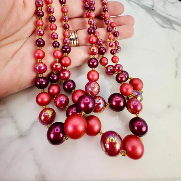 Vintage Japanese Beaded Necklace Glass 3 Strand Berry Purple Iridescent … - Picture 1 of 11